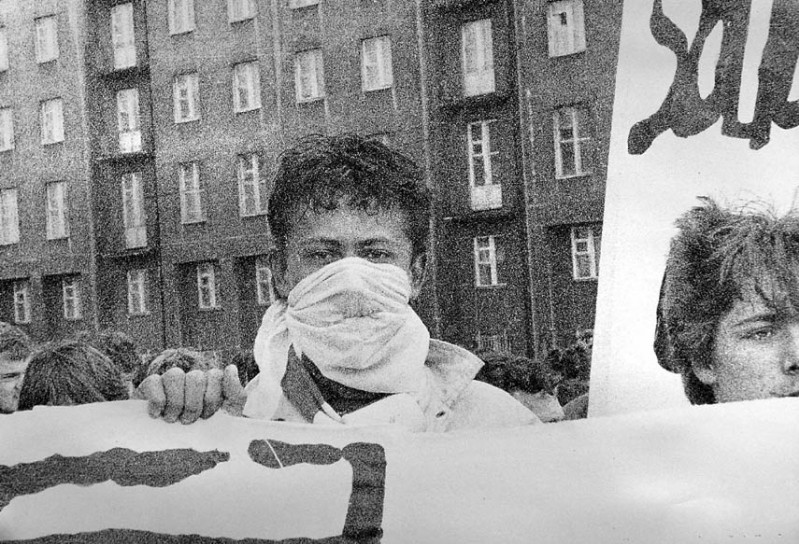 3 - Zamaskowany to "Dzieciak" - fota z manifestacji 1988 r.