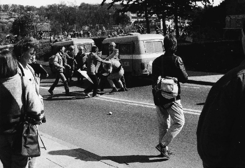 Walki z ZOMO po manifestacji - 1.V.1989